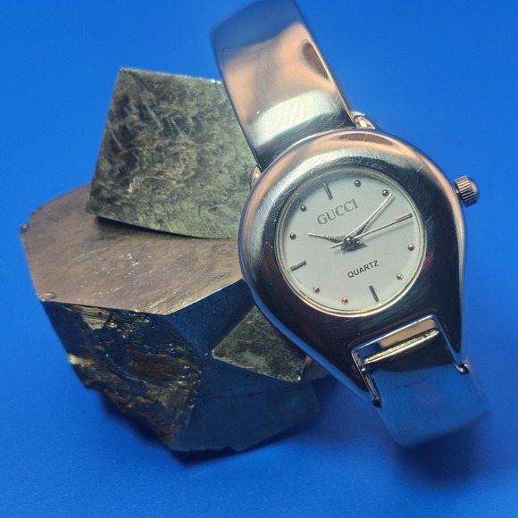 Gucci Accessories - Vintage 1990 GUCCI Bangel Swiss Made Women's Quartz Luxury Watch SS Strap Resto
